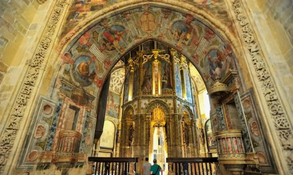 Tomar & Batalha: Full-Day Private Transport From Lisbon - Itinerary Overview