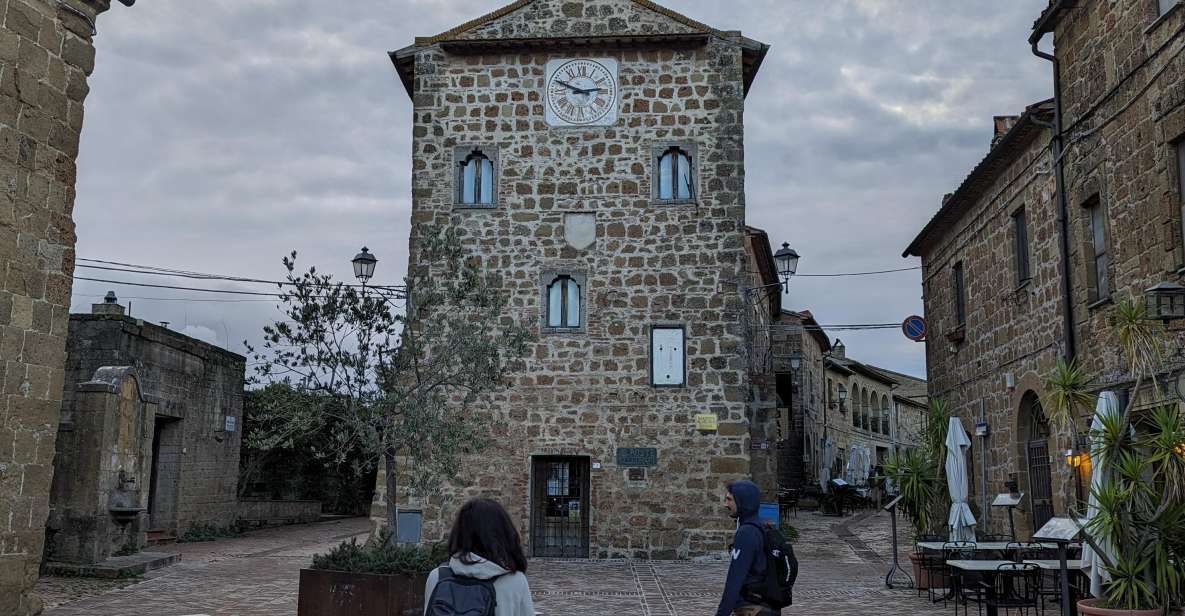 Tomb Hunting and Trekking Adventure in Sovana - Exploring the Etruscan Necropolis