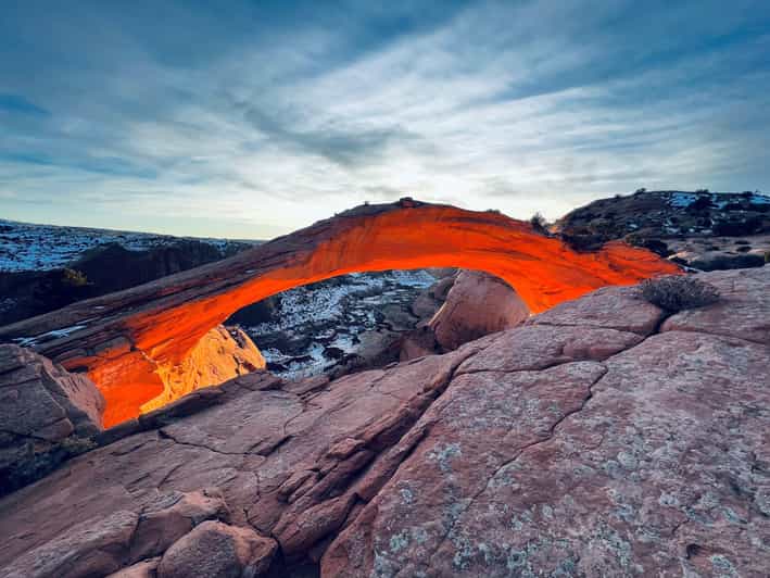 Tonalea: Guided Eggshell Arch Hike W/ Day or Sunset Options - Key Points