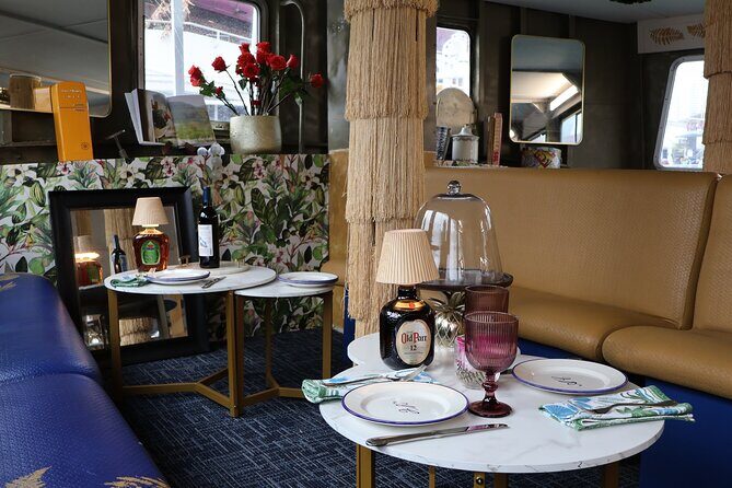 Top Rated 2 Hour Miami Night Skyline Cruise with Open Bar - Who Will Enjoy This Tour?