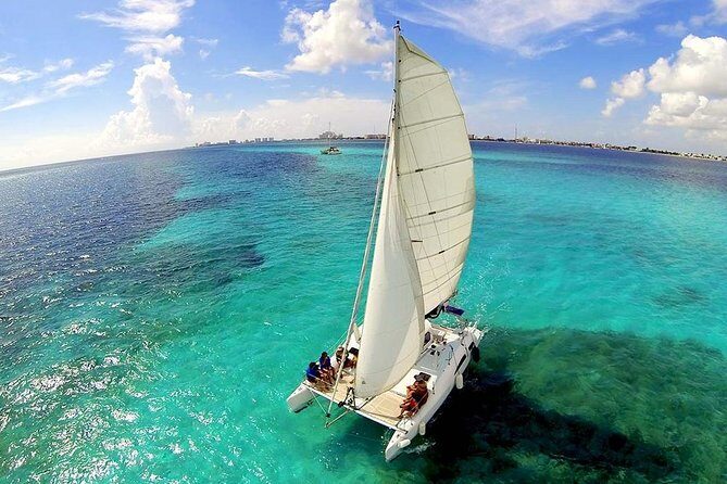 Top Sailing to Isla Mujeres with lunch and open bar from Cancun - The Return Voyage and Overall Atmosphere