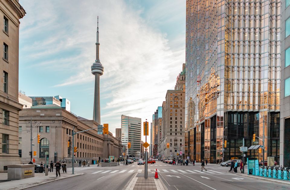 Toronto: 2-Hour Downtown Walking Tour - Highlights of the Tour