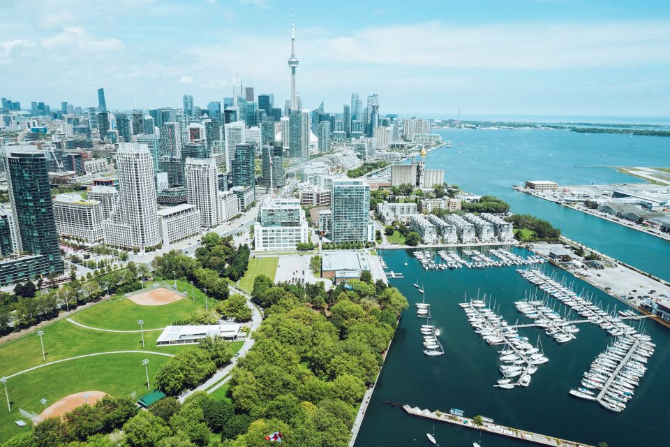 Toronto: Best of Toronto and Waterfront Self-Guided Tour - City Exploration