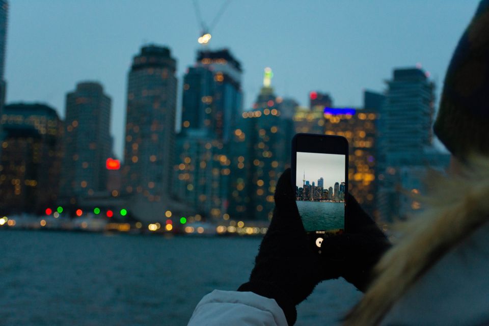Toronto: Best of Toronto and Waterfront Self-Guided Tour - Iconic Landmarks
