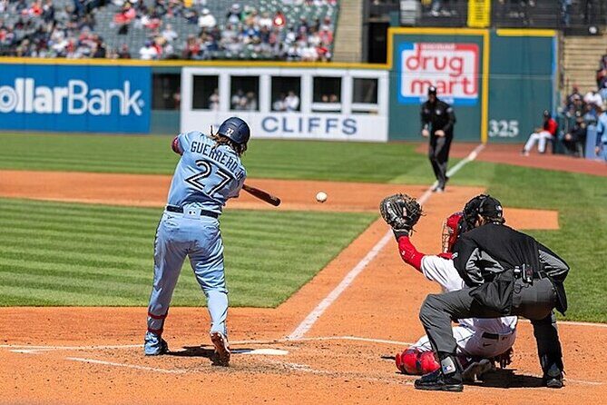 Toronto Blue Jays Baseball Game at Rogers Centre - The Experience at Rogers Centre