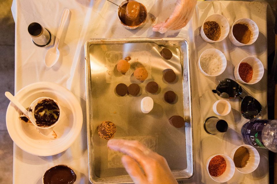 Toronto: Classic Chocolate Making Workshop - Tempering and Molding