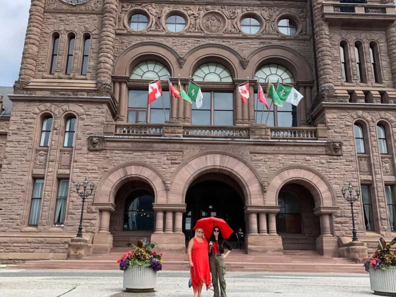 Toronto Discovery District Highlights Tour | 2-Hour - What’s Not to Love?