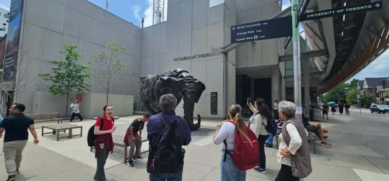Toronto Discovery District Highlights Tour | 2-Hour - FAQ