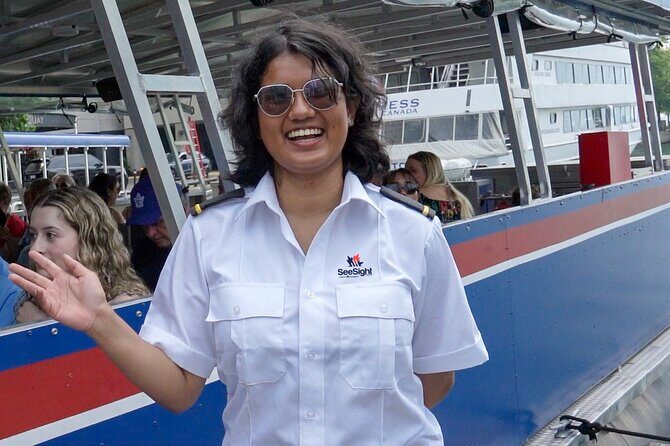 Toronto Exclusive Harbourfront Walking Tour and Boat Cruise - Discovering the Waterfront: What the Tour Includes