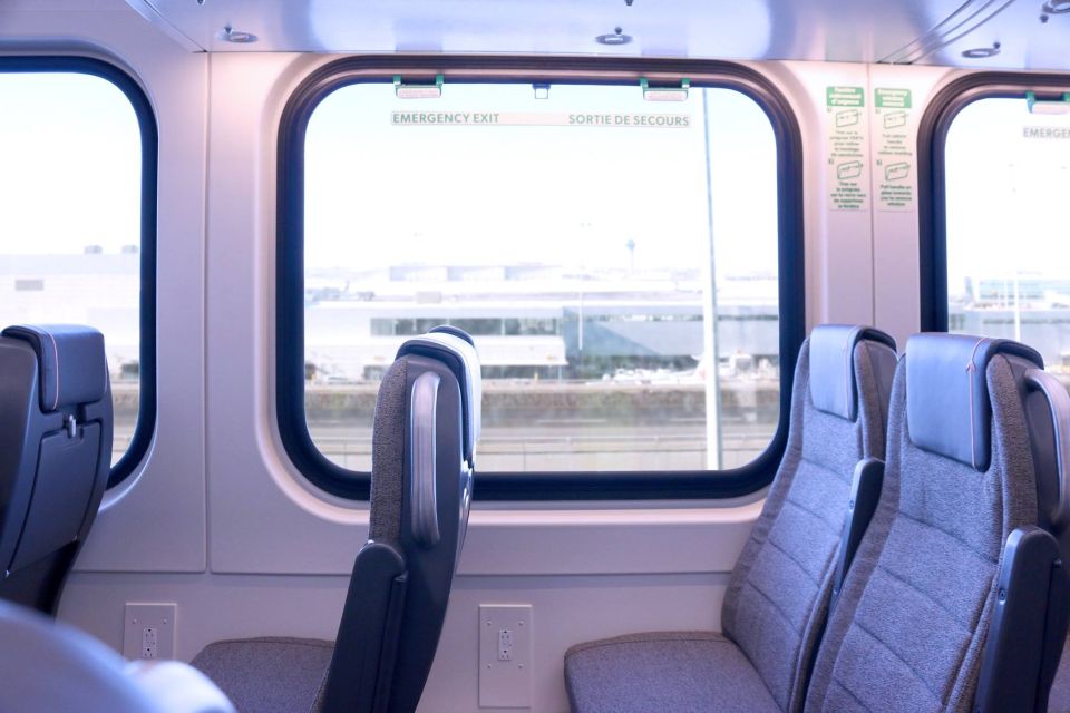 Toronto: Express Train Transfer To/From Pearson Airport - Onboard Amenities