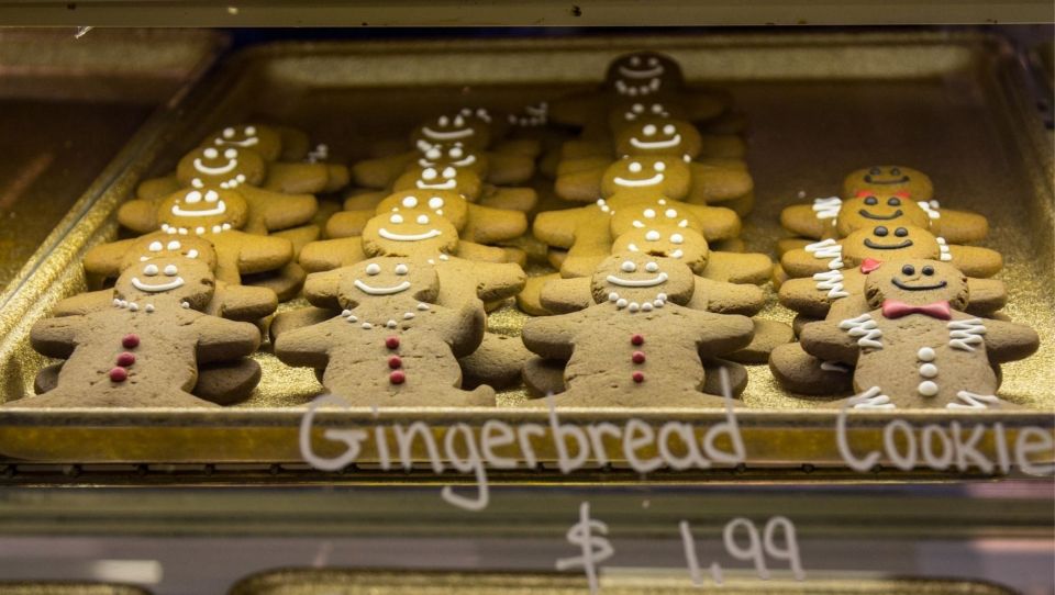 Toronto Food Tour With Local Foodie, Personalized & Private - Indulge in 6-8 Food Tastings
