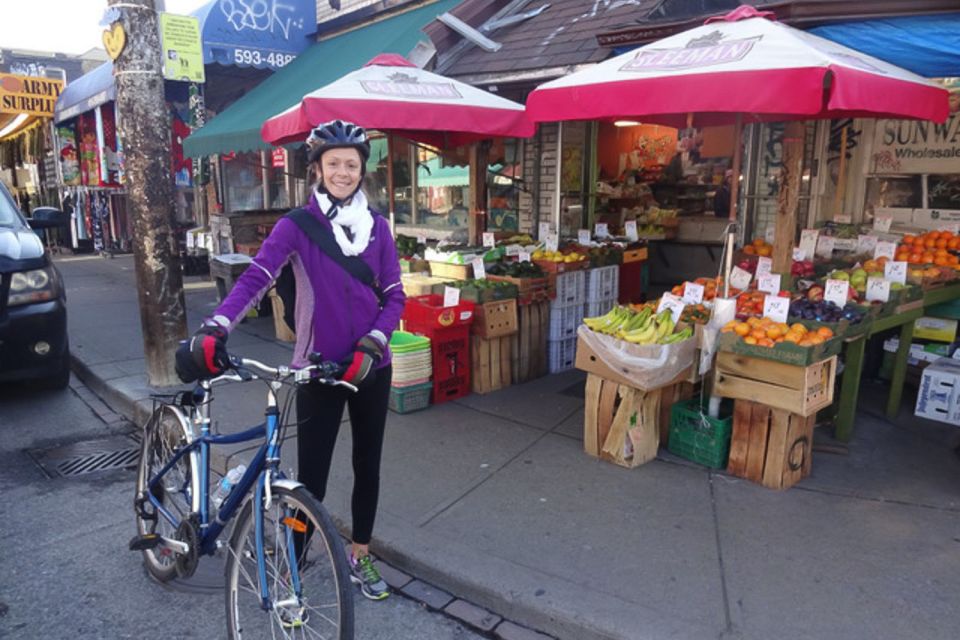 Toronto: Heart of Downtown 3.5-Hour Bike Tour - Important Information