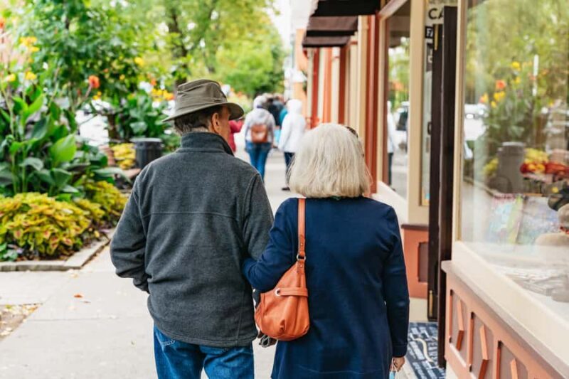 Toronto: Niagara Day Tour w/ Niagara on the Lake & Boat Ride - What the Reviews Say