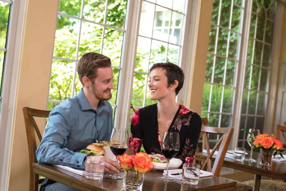 Toronto: Niagara Wineries Tasting Tour & Optional Lunch - Scenic Photo Stops