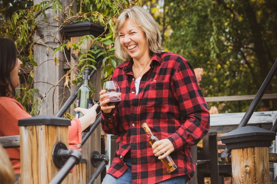 Toronto: Niagara Wineries Tasting Tour & Optional Lunch - Pickup and Drop-off