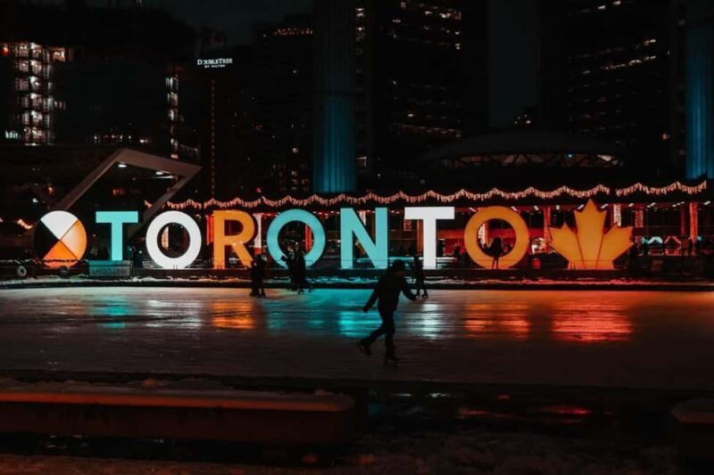 Toronto: Night City Sightseeing Tour - Key Points