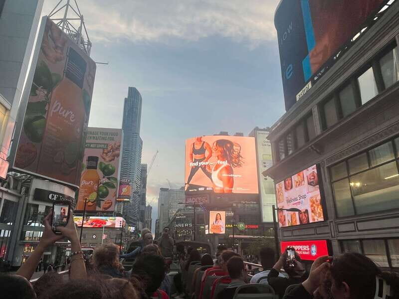 Toronto: Night Sightseeing Tour on a Double-Decker Bus - An In-Depth Look at the Experience
