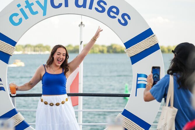 Toronto Premier Lunch Cruise on Odyssey in Toronto Harbour - Key Points