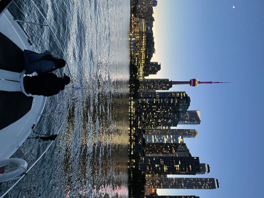 Toronto: Private Luxury Yacht Sightseeing Cruise & Prosecco - Inclusions and Amenities