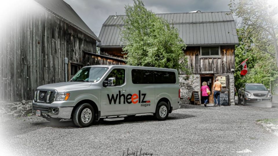 Toronto: Private Transfer for 1-10 Passengers to Downtown - Inclusions and Restrictions