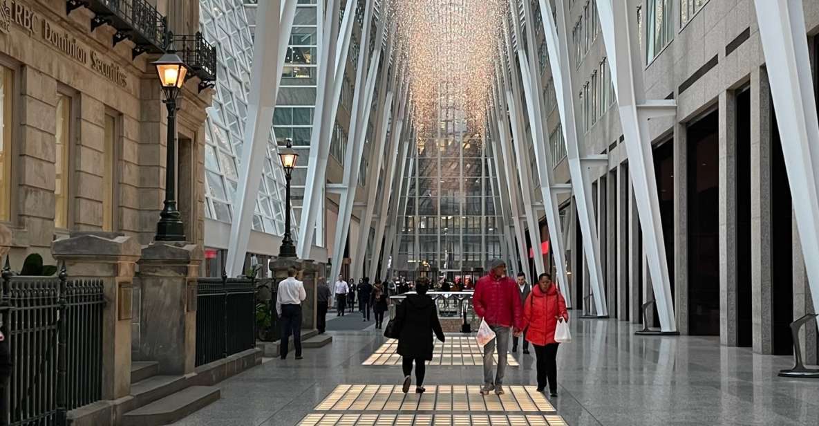 Toronto: Show Me the City! - The Iconic CN Tower and Rogers Centre