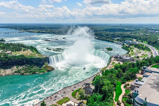 Toronto To Niagara Falls Luxury Private Tour Upto 14 People - Key Points