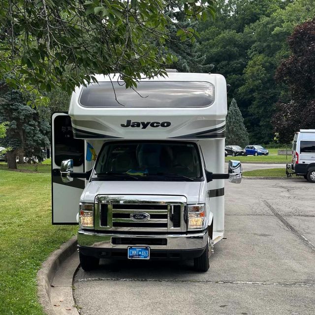Toronto to Niagara Falls RV-Motorhome Tour - Frequently Asked Questions