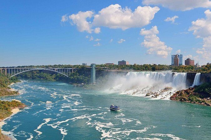 Toronto to Niagara Falls Small Group Day Tour with Boat and Wine - Price and Value