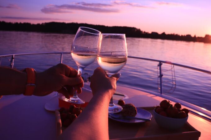 Torrevieja: Sunset Onboard + Cava Cup - Optional Activities