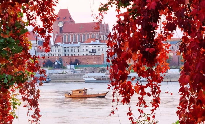 Toru: Sightseeing Cruises on the Vistula River - Analyzing the Cost and What You Get