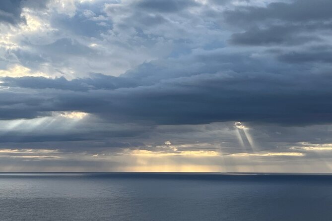 Tossa De Mar and a Boat Trip Along the Costa Brava From Barcelona - Key Points