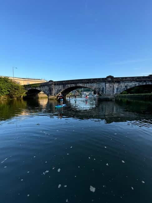 Totnes: Paddleboard adventure on the River Dart - An Honest Look at the Totnes Paddleboard Adventure