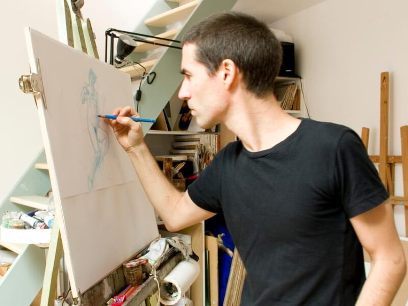 Toulouse: Get Drawn by an Artist - Drawing Options