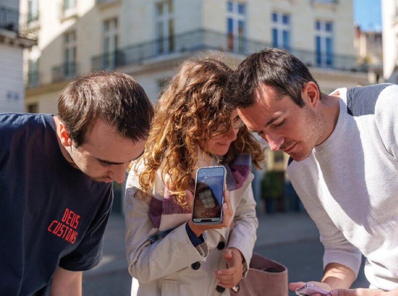 Toulouse: Outdoor Escape Game - The Minotaur - Solving Puzzles and Riddles