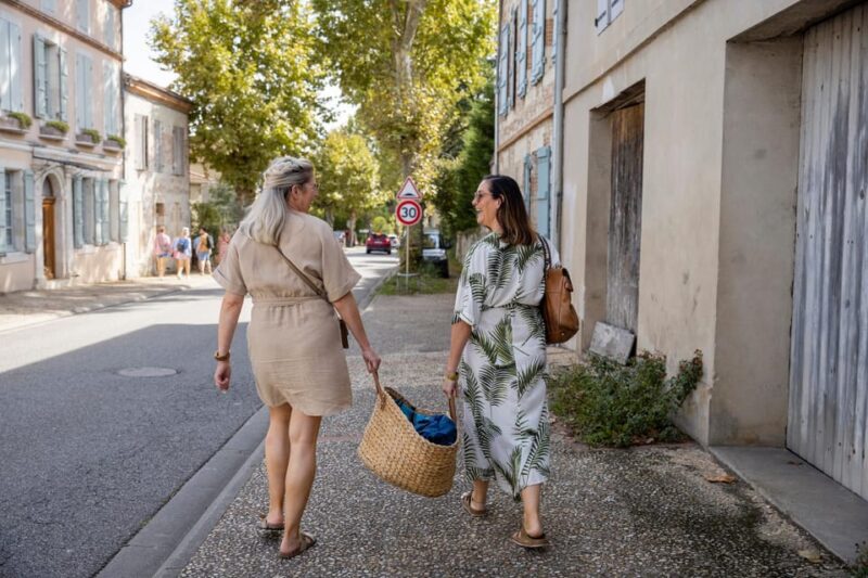 Toulouse Treasures: A Journey Through Time and Beauty - Strolling Through the Charming Rue Saint-Rome