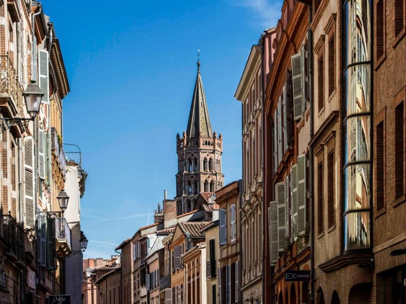 TOULOUSE: WALKING GUIDED TOUR WITH OFFICIAL GUIDE - Key Points