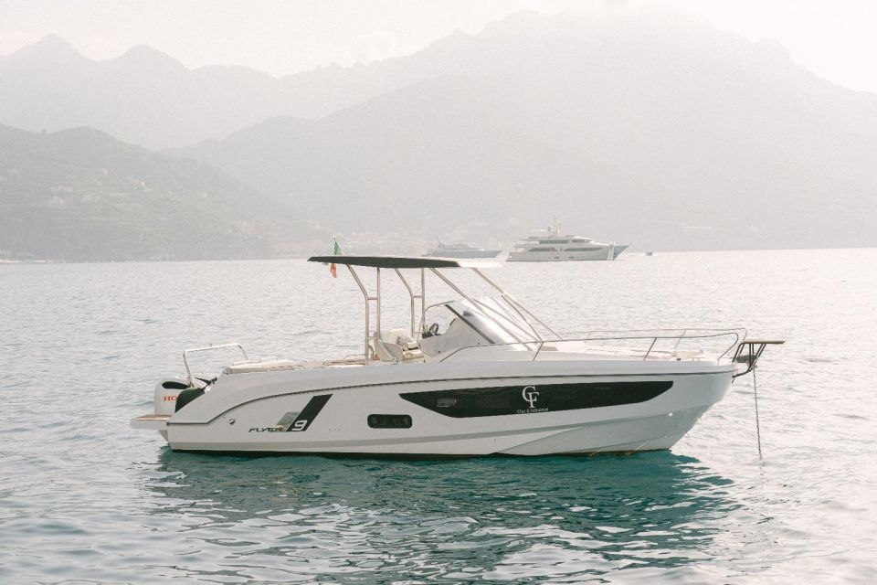 Tour Capri: Discover the Island of VIPs by Boat - Key Points