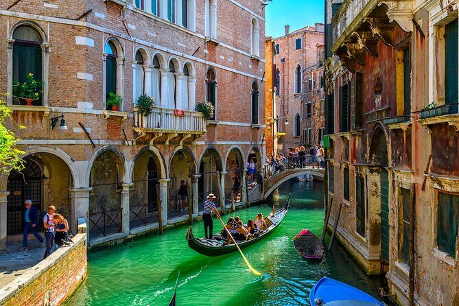 Tour Enchanting Venice Majestic City Walk and Gondola Ride - FAQ