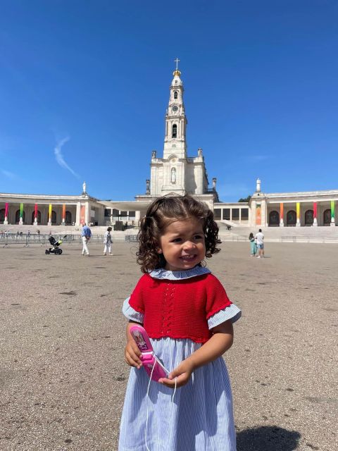 Tour Fatima Nazré Obidos - Included Services