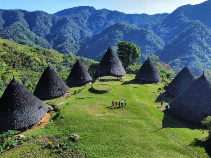 TOUR FLORES, WAEREBO & KALIMUTU 4D3N - Waerebo Village: UNESCO Heritage