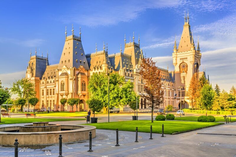 Tour guide in Iasi, Romania - Key Points