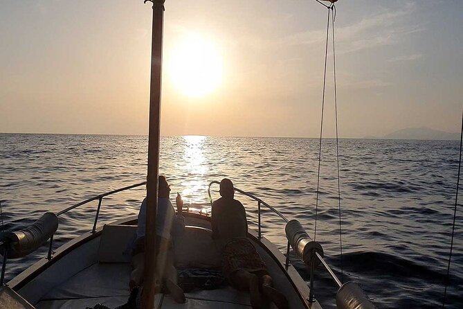 Tour in a Typical Capri Boat (2 Hours) - Boat Ride Experience