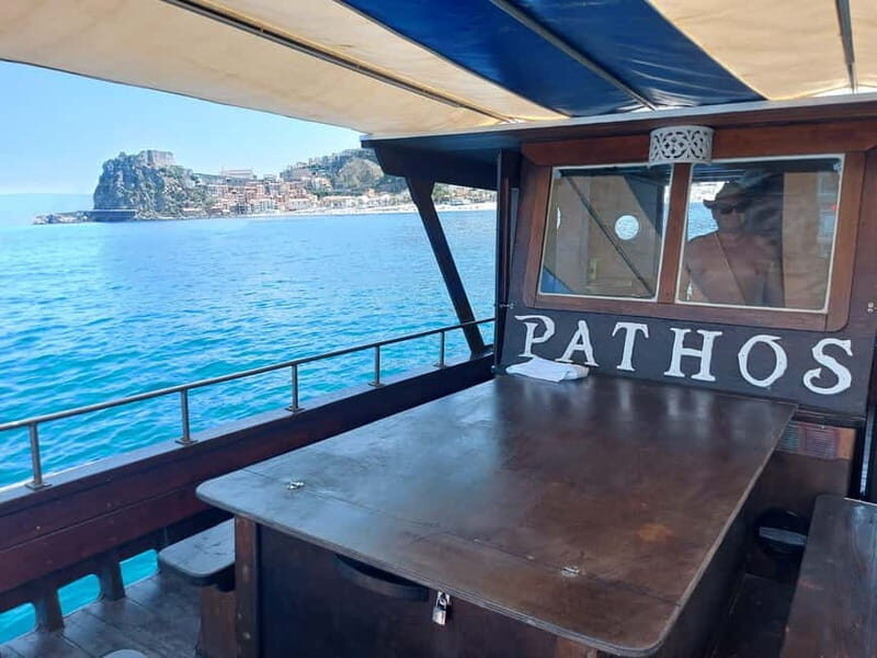 tour in barca-visita grotte con sosta bagno a cala janculla - The Realities of the Experience: Balancing Expectations