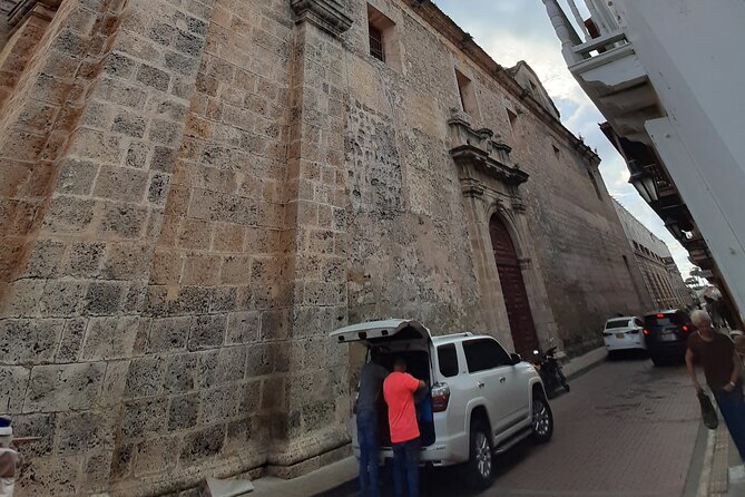 Tour in Chiva for 5 Hours Through the City of Cartagena - Pricing and Inclusions