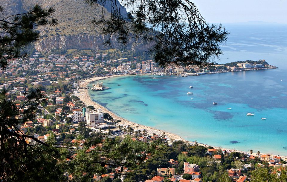 Tour in Fiat 500 in Palermo and Mondello - Exploring Hidden Wonders