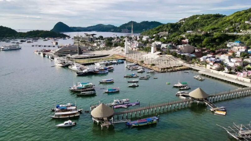Tour in Labuan Bajo City One Full Day - Transportation and Guidance