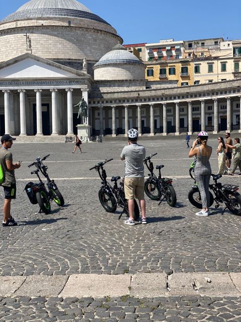 Tour in Naples on E-Bike - Snack Break: Taste Tarallo