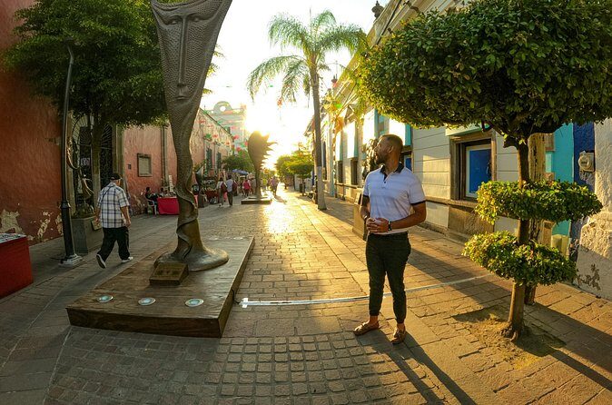 Tour in Tlaquepaque with Photography - Authenticity and Local Flavor