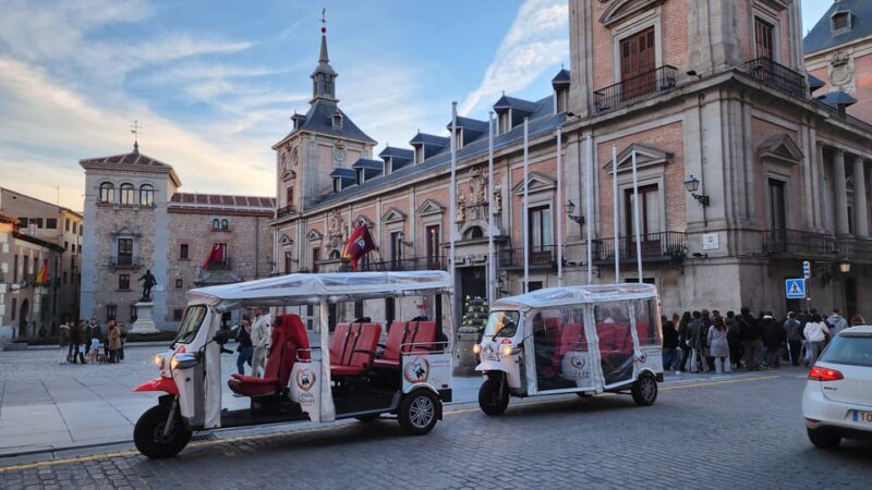Tour Madrid: Secrets in a Electric Tuk Tuk - Discover the Lively Puerta Del Sol