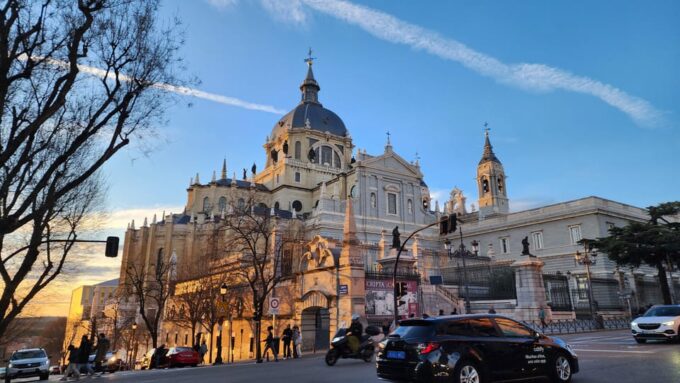 Tour Madrid: Secrets in a Electric Tuk Tuk - Hear From Satisfied Travelers